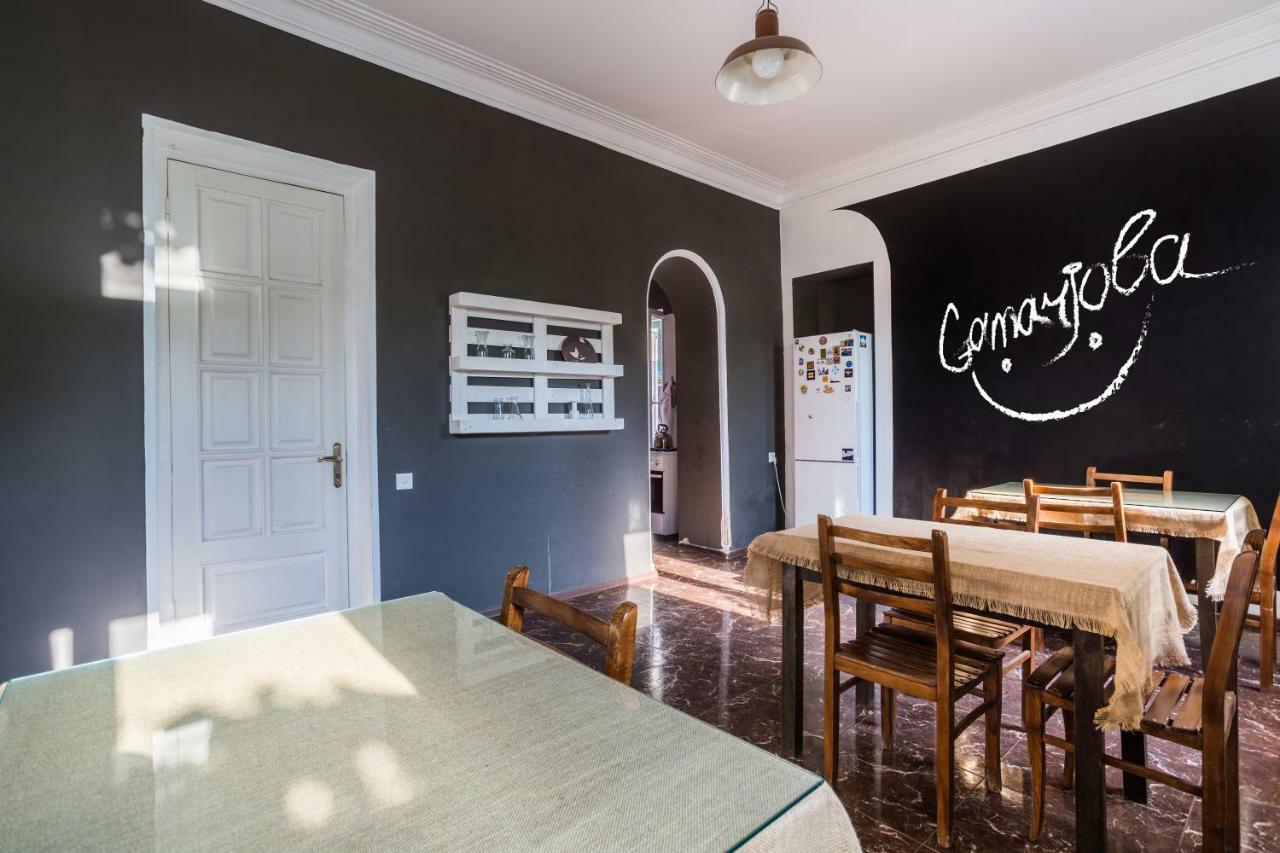 M42 Hostel Tiflis Exterior foto